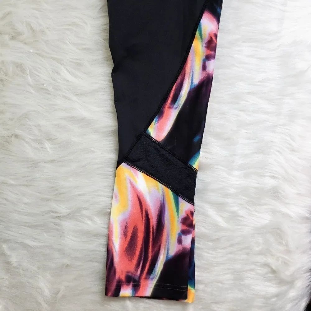 Reebok XS capris   - Picture 3 of 4